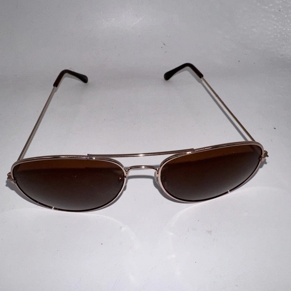 Rose Gold and Diamond Aviator Sunglasses 719175090135